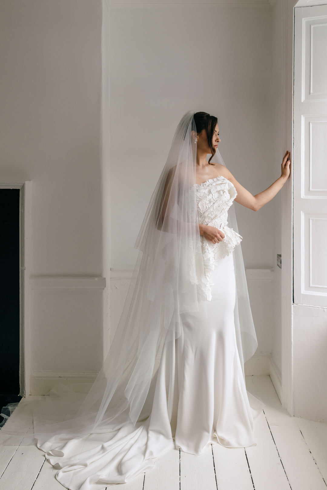 Emelie Blusher Veil