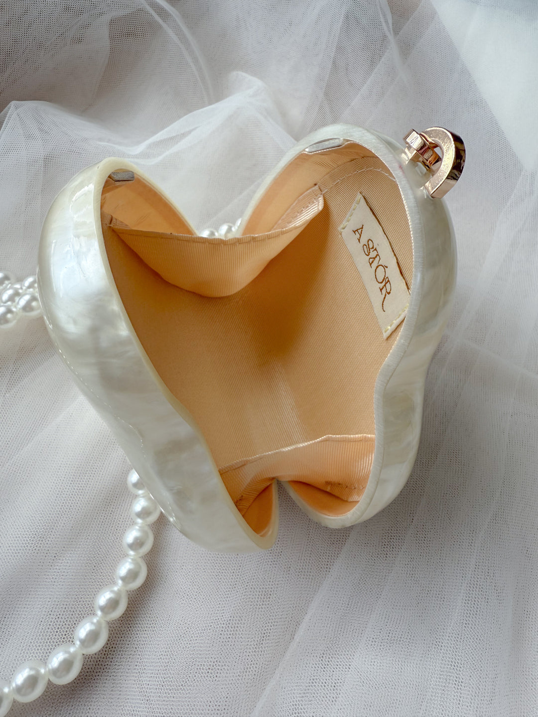 Pearl Mini Heart Bag
