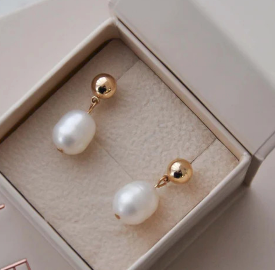 Natural Pearl Drop Earings