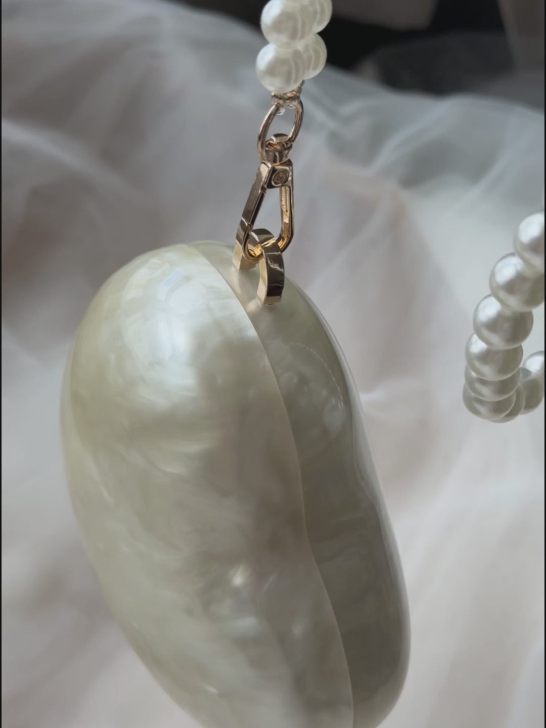 Pearl Mini Heart Bag
